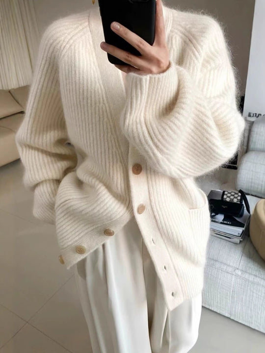 Damen Langer Oversize-Cardigan aus weichem Rippstrick mit Holzknopfleiste Shop Nory