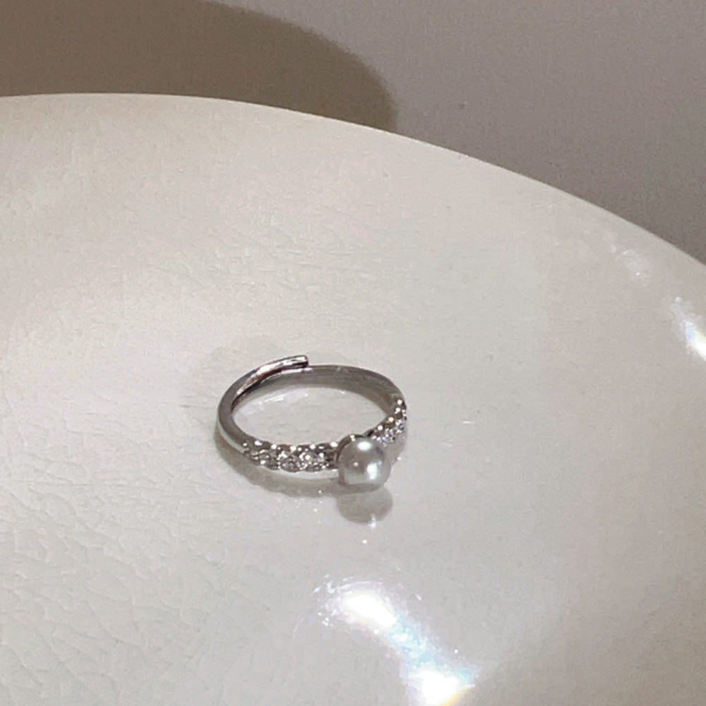 Damen Perlenring mit funkelnden Zirkonia von Shop Nory