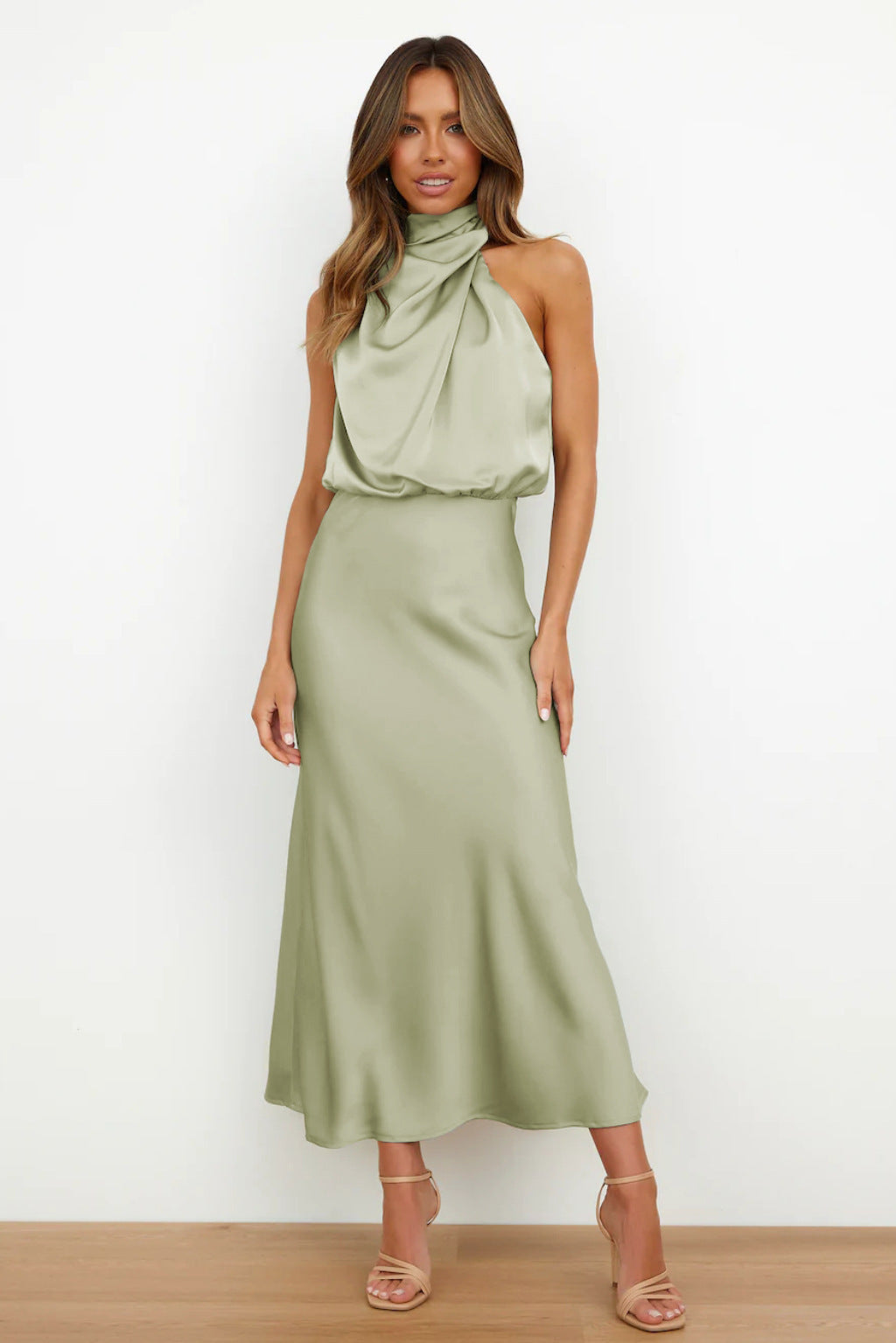 Damen Elegantes Maxikleid mit asymmetrischem Kragen und fließendem Schnitt