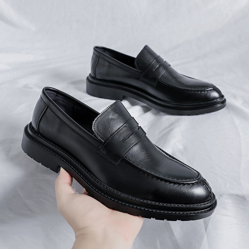 Damen Lederslipper mit rutschfester Profilsohle und eleganter Applikation