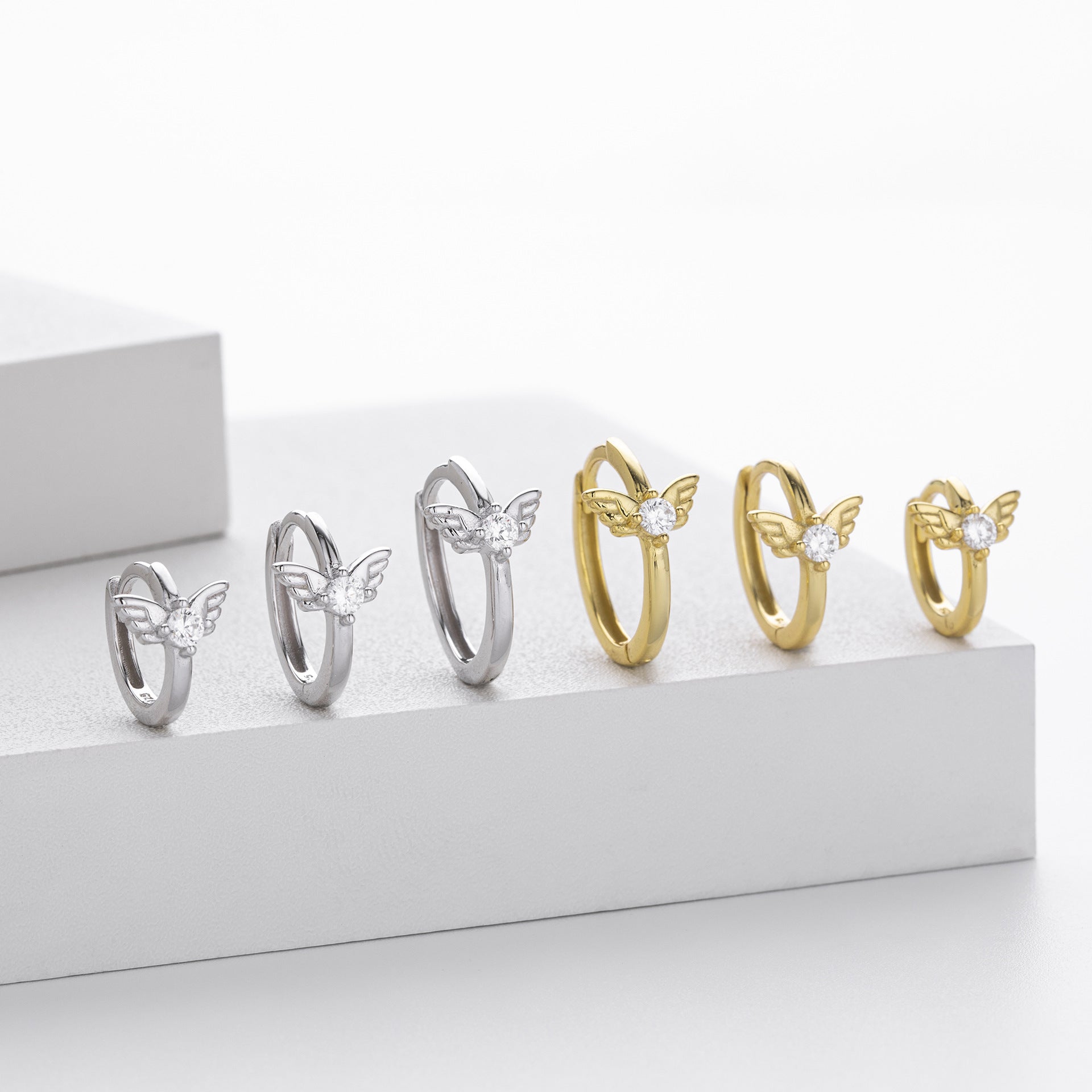 Damen Ohrhänger mit stilvollem Flügel-Design aus 925 Sterling Silber und funkelndem Zirkon Shop Nory
