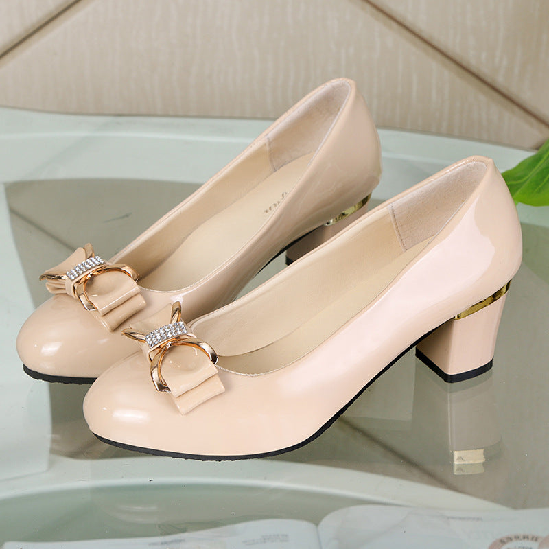 Damen Elegante Ballerinas mit glänzendem Obermaterial und schicker Schleifenverzierung