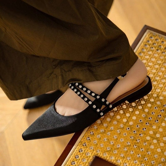 Damen Spitz zulaufende Satin-Slingbacks mit doppelt besetztem Strassriemen Shop Nory