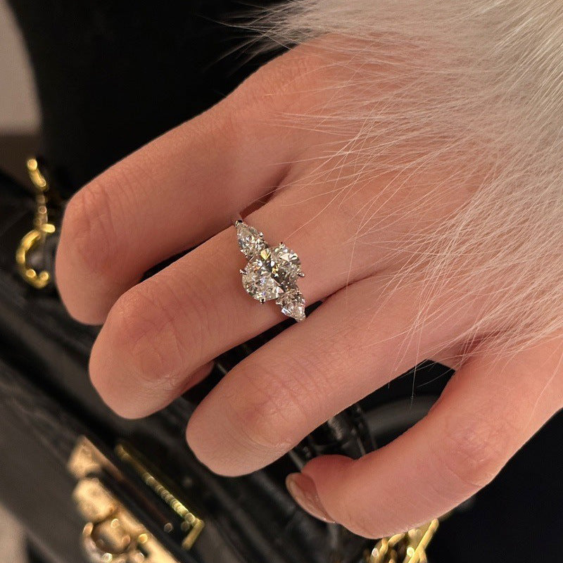 Damenring mit exquisitem Design und funkelnden Zirkonia Shop Nory