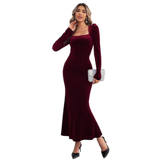 Damen figurbetontes Samtkleid mit quadratischem Ausschnitt, dezenten Puffschultern und leicht ausgestelltem Fishtail-Saum Shop Nory