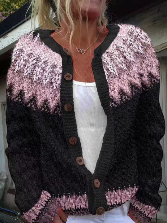 Damen nan gemusterte Strickjacke mit Rundpasse, Holzknöpfen und Eingrifftaschen Shop Nory