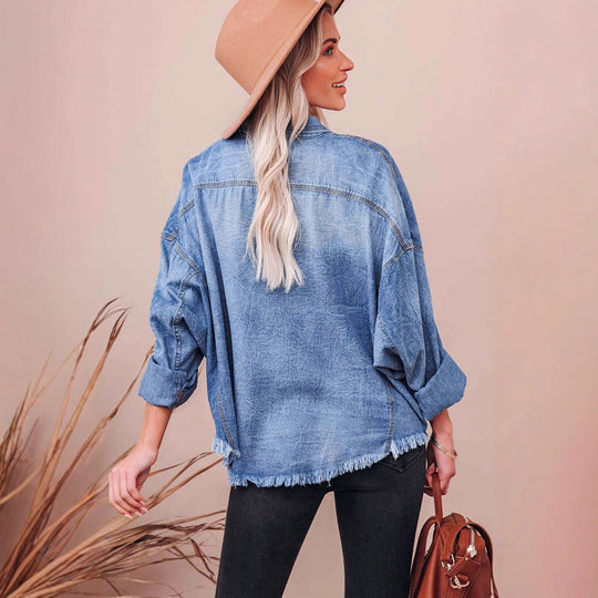Damen Oversized Jeanshemd mit praktischen Brusttaschen und lässigem Schnitt
