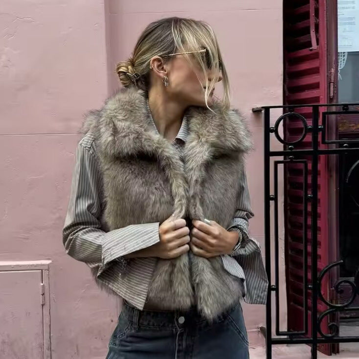 Damen Ärmellose Kunstfell-Weste mit breitem Schalkragen Shop Nory