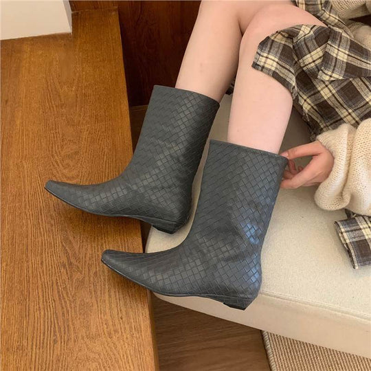 Damen Geflochtene halbhohe Stiefel mit spitzer Zehenform und flachem Blockabsatz Shop Nory