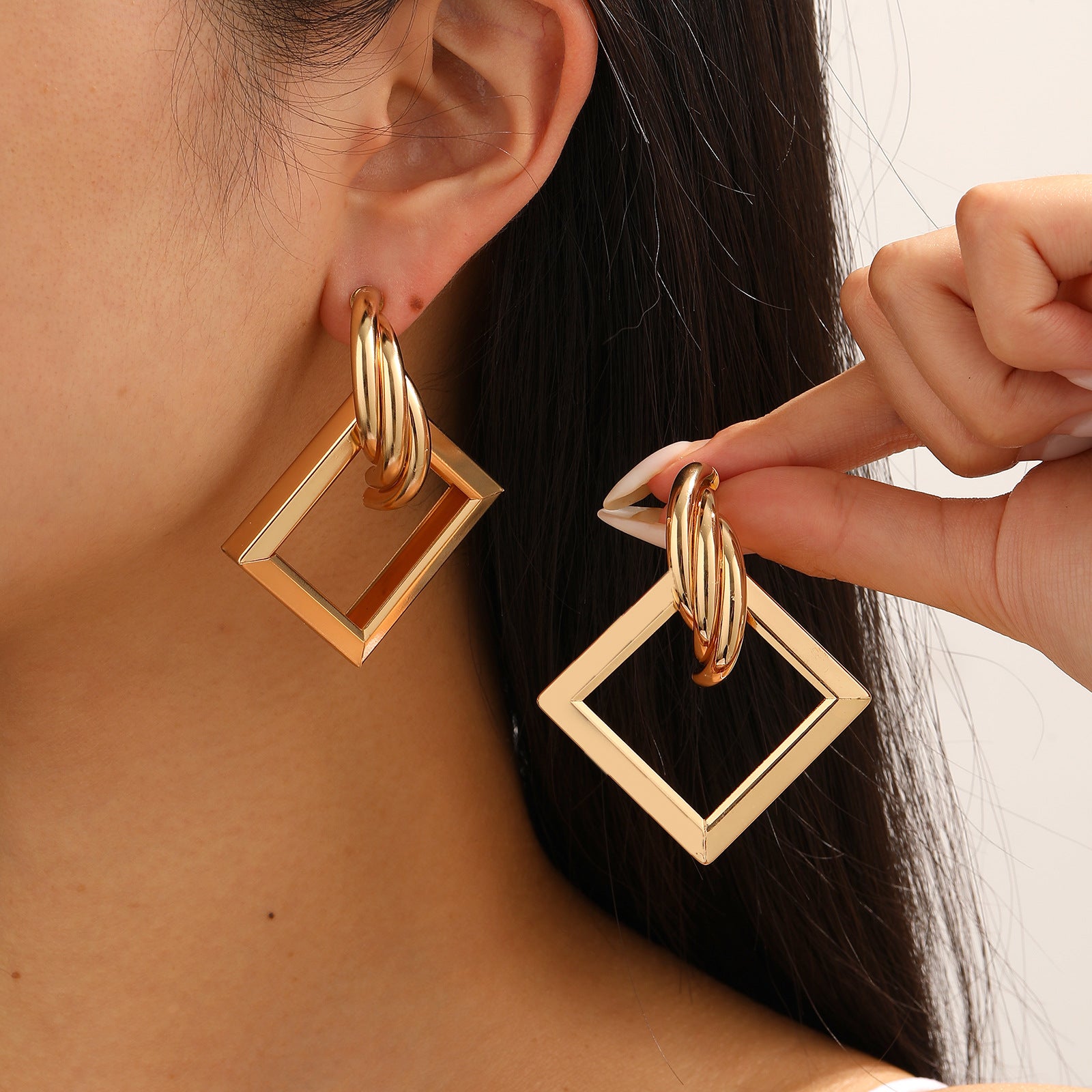 Damen Hängende Ohrringe im modernen geometrischen Design Shop Nory