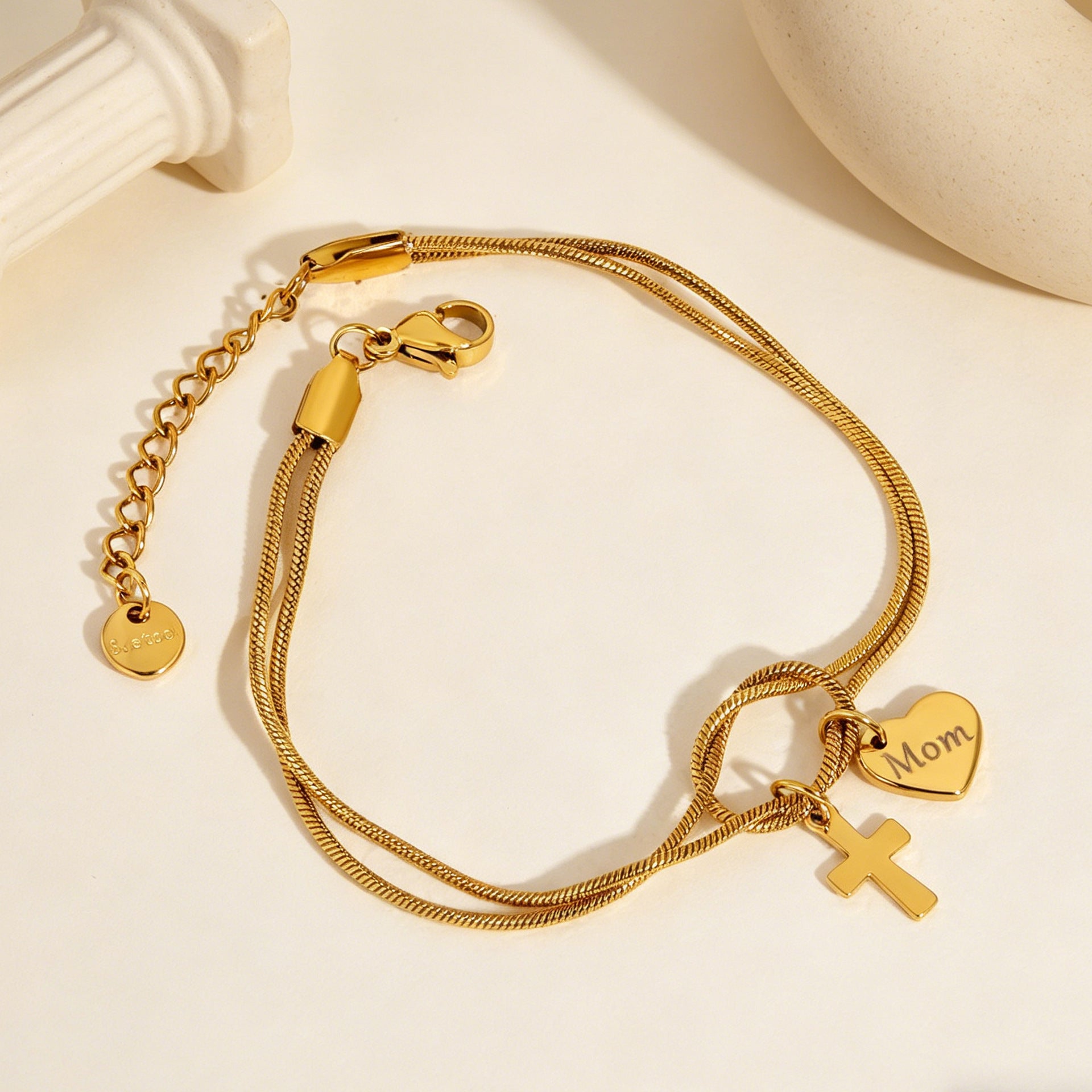 Damen Armband mit personalisierten Anhängern und verstellbarem Verschluss Shop Nory
