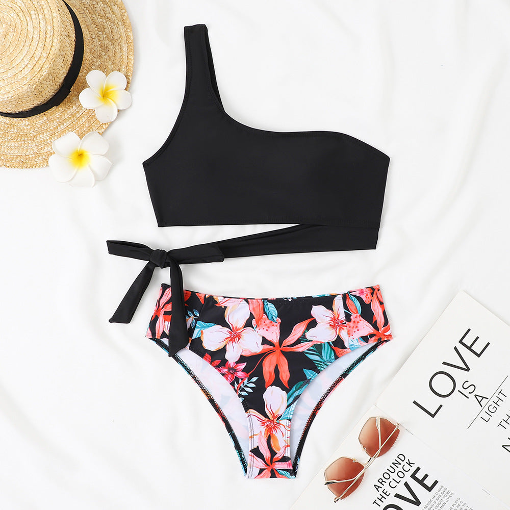 Damen Asymmetrischer Bikini mit verstellbarem Bindegurt