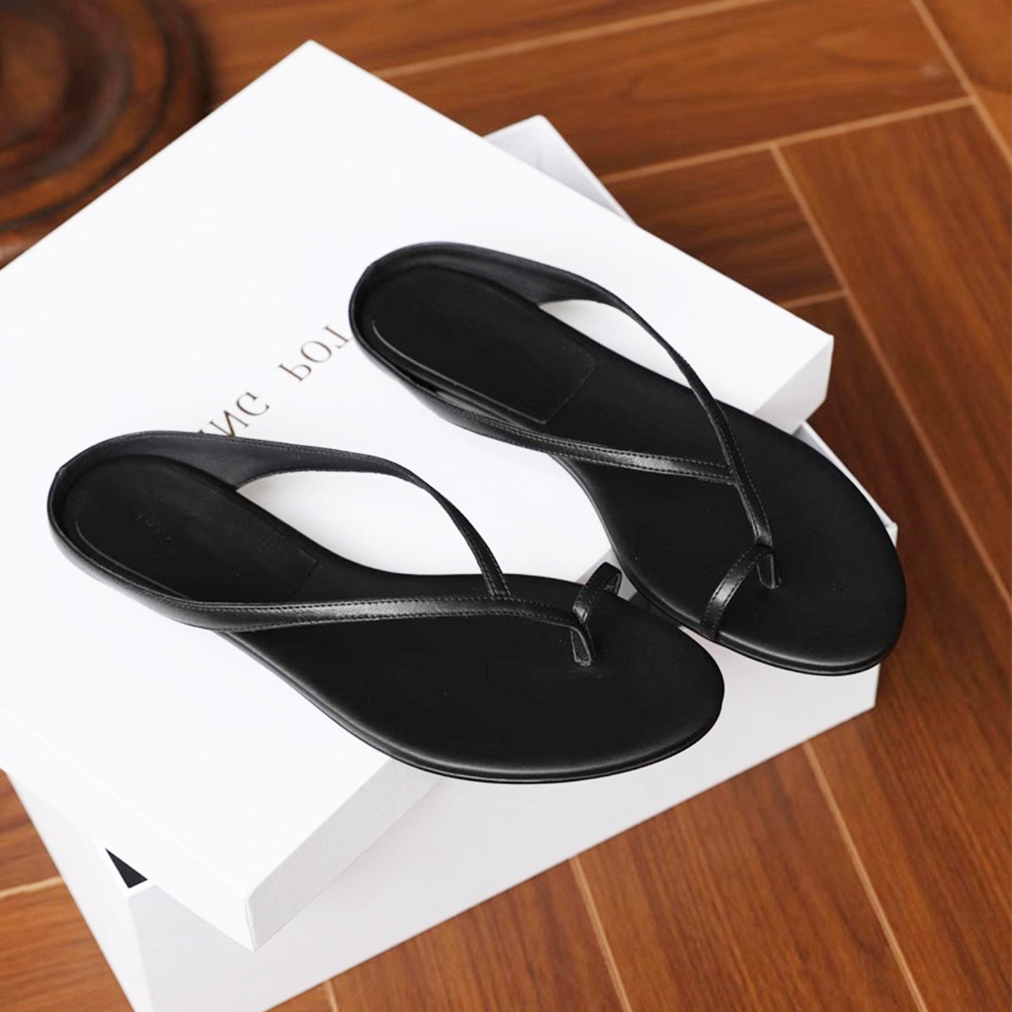 Damen Zehentrenner-Sandalen mit elegantem Riemendesign und leichtem Fußbett