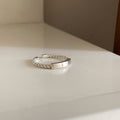 Damen Eleganter und stilvoller Ring mit gedrehtem Design Shop Nory