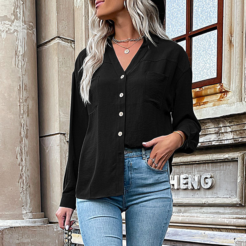 Damen Oversize Crinkle‑Hemdbluse mit V‑Ausschnitt, sichtbarer Knopfleiste und Brusttasche Shop Nory