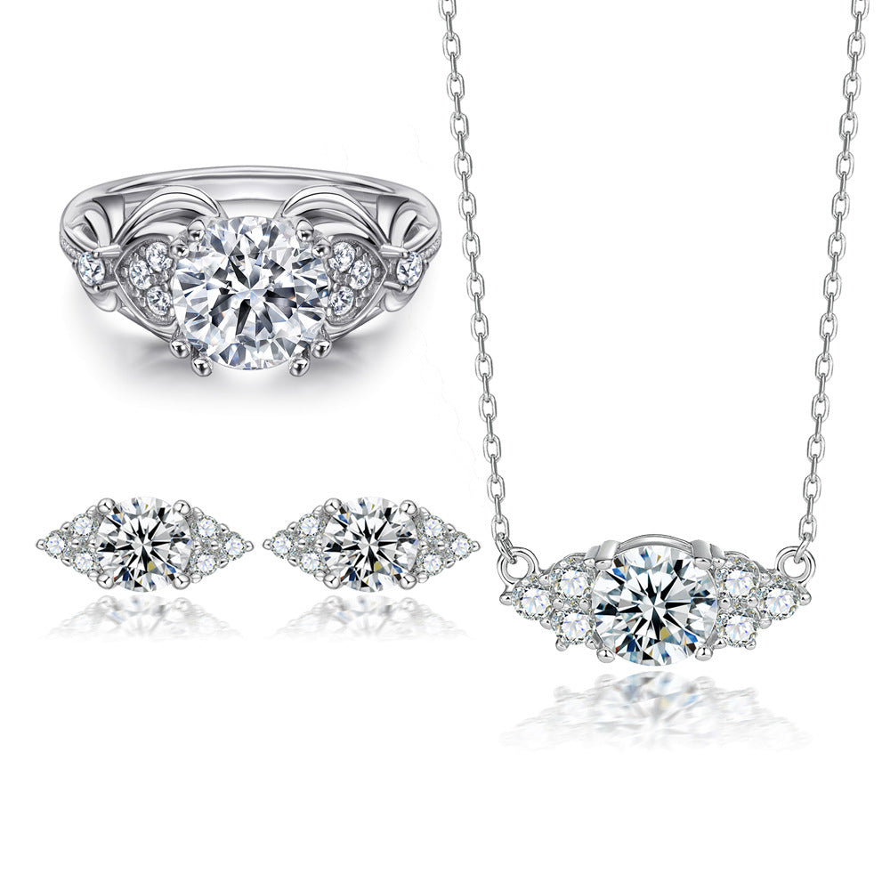 Damen Verlobungsring mit funkelndem Solitär und eleganter Zirkonia-Verzierung Shop Nory
