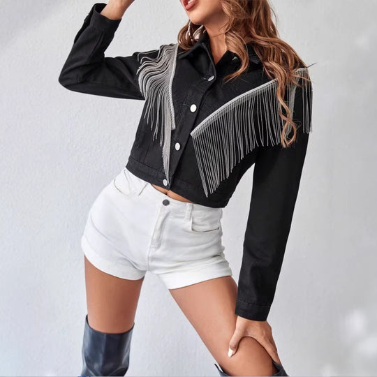 Damen Kurz geschnittene Denim-Jacke mit silbernen Fransen und Knopfleiste Shop Nory