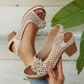 Damen Elegante und luftige Sandalen mit Blumenapplikationen