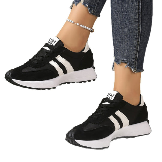Damen Retro-Sneaker mit profilierter Gummisohle und dekorativen Zierstreifen Shop Nory