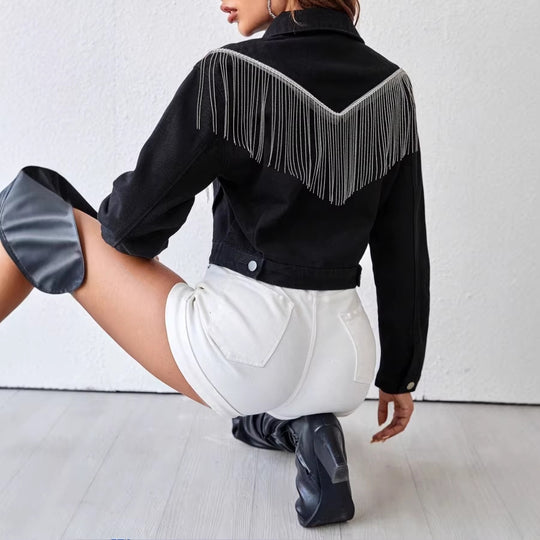 Damen Kurz geschnittene Denim-Jacke mit silbernen Fransen und Knopfleiste Shop Nory