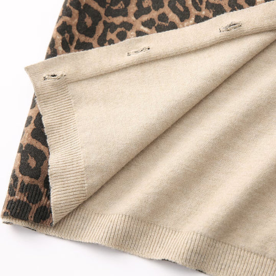 Damen Feinstrick-Cardigan mit Leoprint, Rundhals und durchgehender Knopfleiste Shop Nory