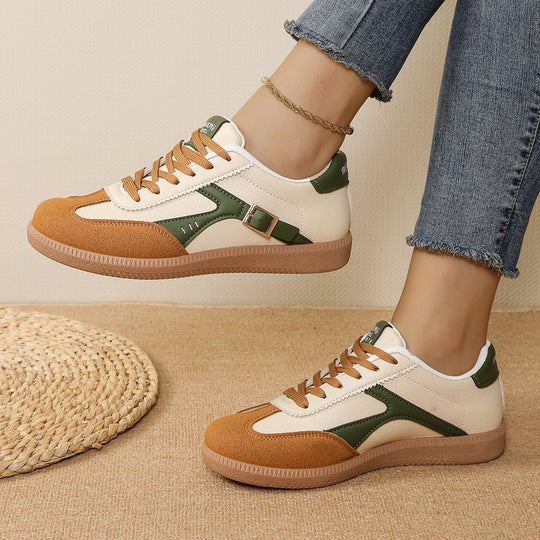 Damen Retro-Plateau-Sneaker mit Wildlederapplikationen und dekorativer Schnallenlasche Shop Nory