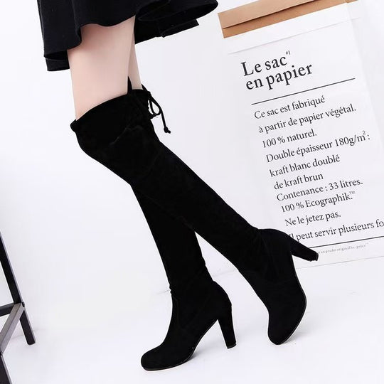 Damen Overknee-Stiefel mit geschwungenem Blockabsatz und weichem Veloursimitat Shop Nory