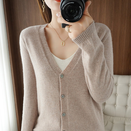 Damen Leichter V‑Ausschnitt-Cardigan aus Kaschmir‑Mix mit feiner Rippkante Shop Nory