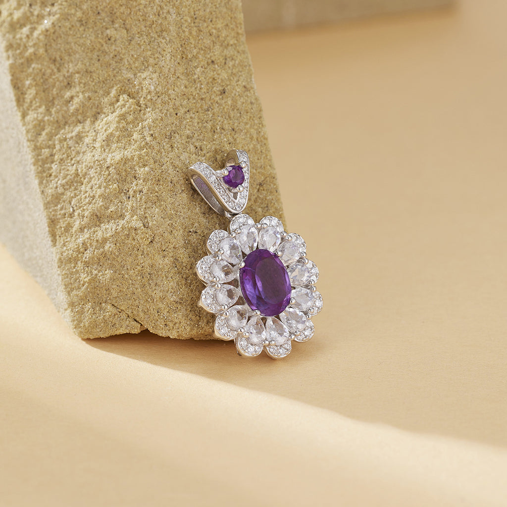 Damen Halskette mit funkelndem Amethyst und zarten Zirkonia-Elementen Shop Nory