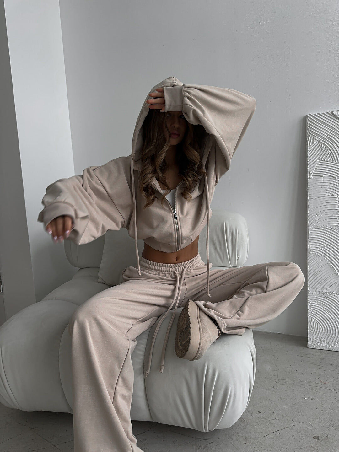Damen Cropped-Zip-Hoodie und weite High-Waist-Loungehose Zweiteiler Shop Nory