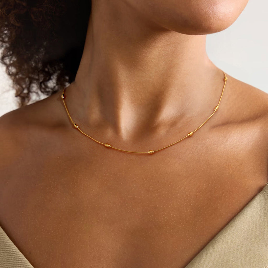 Damen Halskette mit einzigartigem goldenen Design und hypoallergenen Eigenschaften Shop Nory