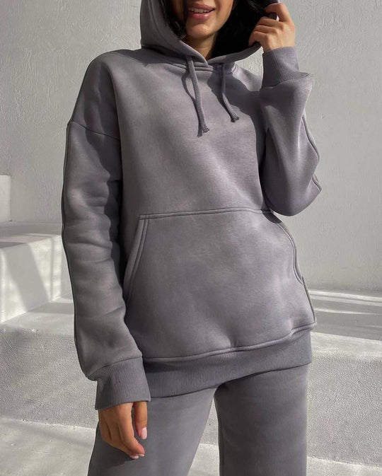 Damen Oversize Loungewear-Set aus weichem Baumwollmischfleece mit Kapuzenpullover und schmal zulaufender Jogginghose Shop Nory