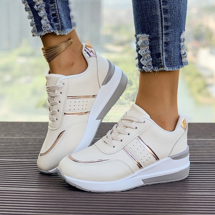 Damen Wedgesneaker mit mittelhohem Plateau, gepolstertem Komfortschaft und elastischem Seiteneinsatz Shop Nory