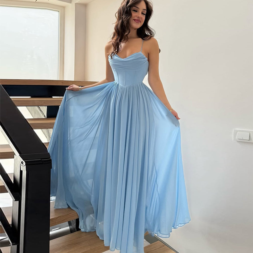 Damen Maxikleid mit zarten Raffungen und eleganter A-Linien-Form Shopnory