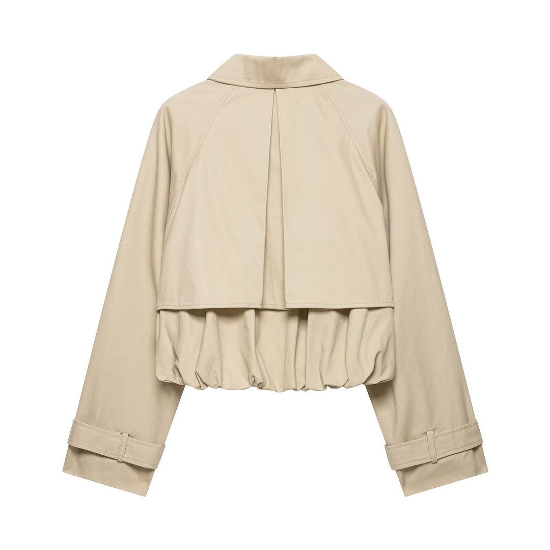 Damen Kurzgeschnittene Trenchjacke im Boxy‑Schnitt mit Raffung und verstellbaren Manschetten Shop Nory