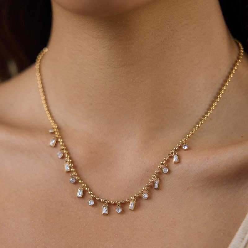 Damen Halskette mit hochwertigen Zirkonia-Elementen und robustem Edelstahl Shop Nory