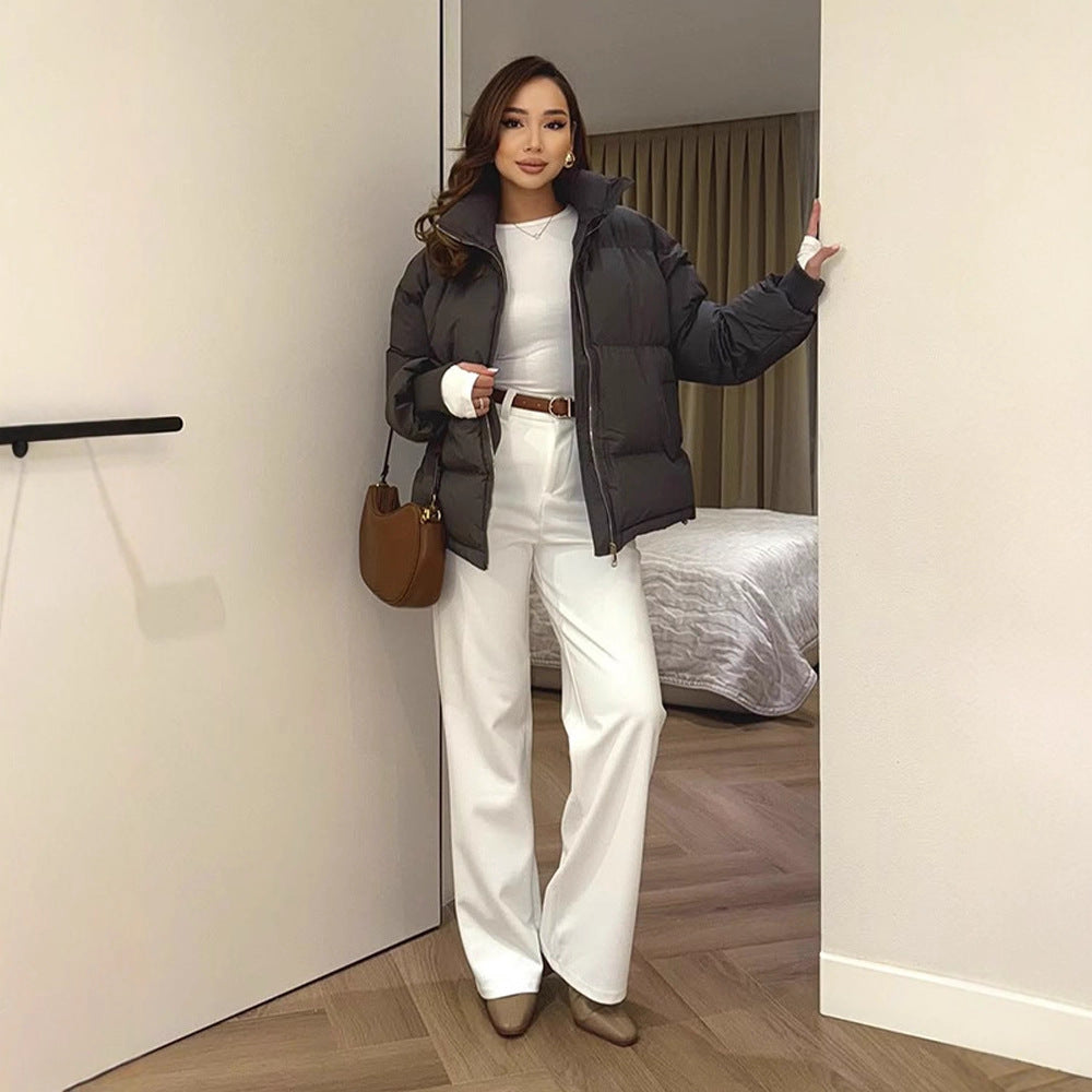 Damen Kurze taillierte Pufferjacke mit Rippbündchen und hohem Stehkragen Shop Nory