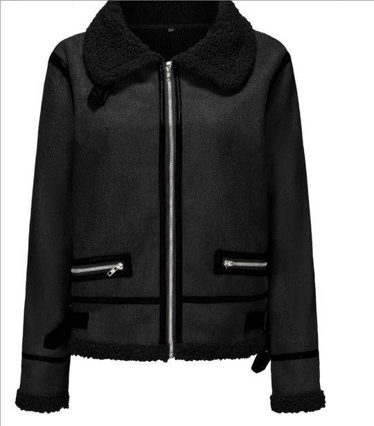Damen Kurz geschnittene Aviator Lammfell‑Imitatjacke mit Teddyfutter und Kunstlederbesatz Shop Nory