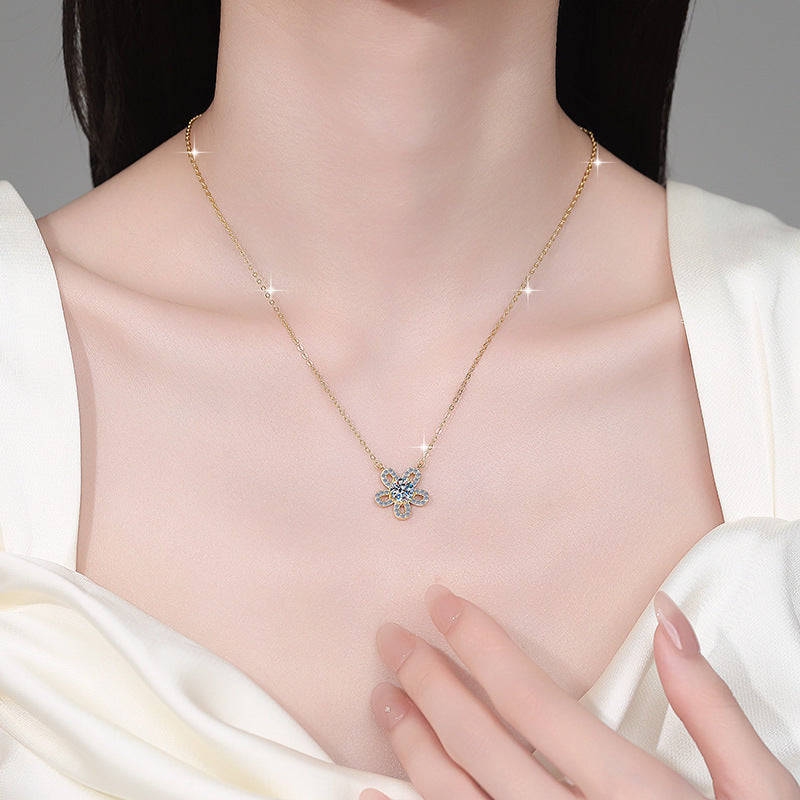 Damen-Halskette mit blütenförmigem Anhänger aus funkelndem Zirkonia Shop Nory