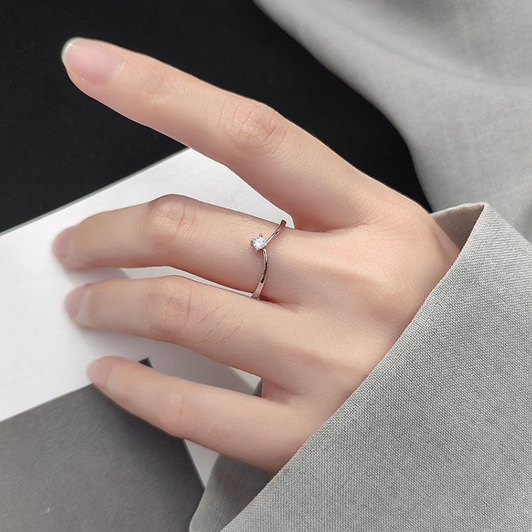 Damen Zarter Solitär Ring mit funkelndem Stein Shop Nory