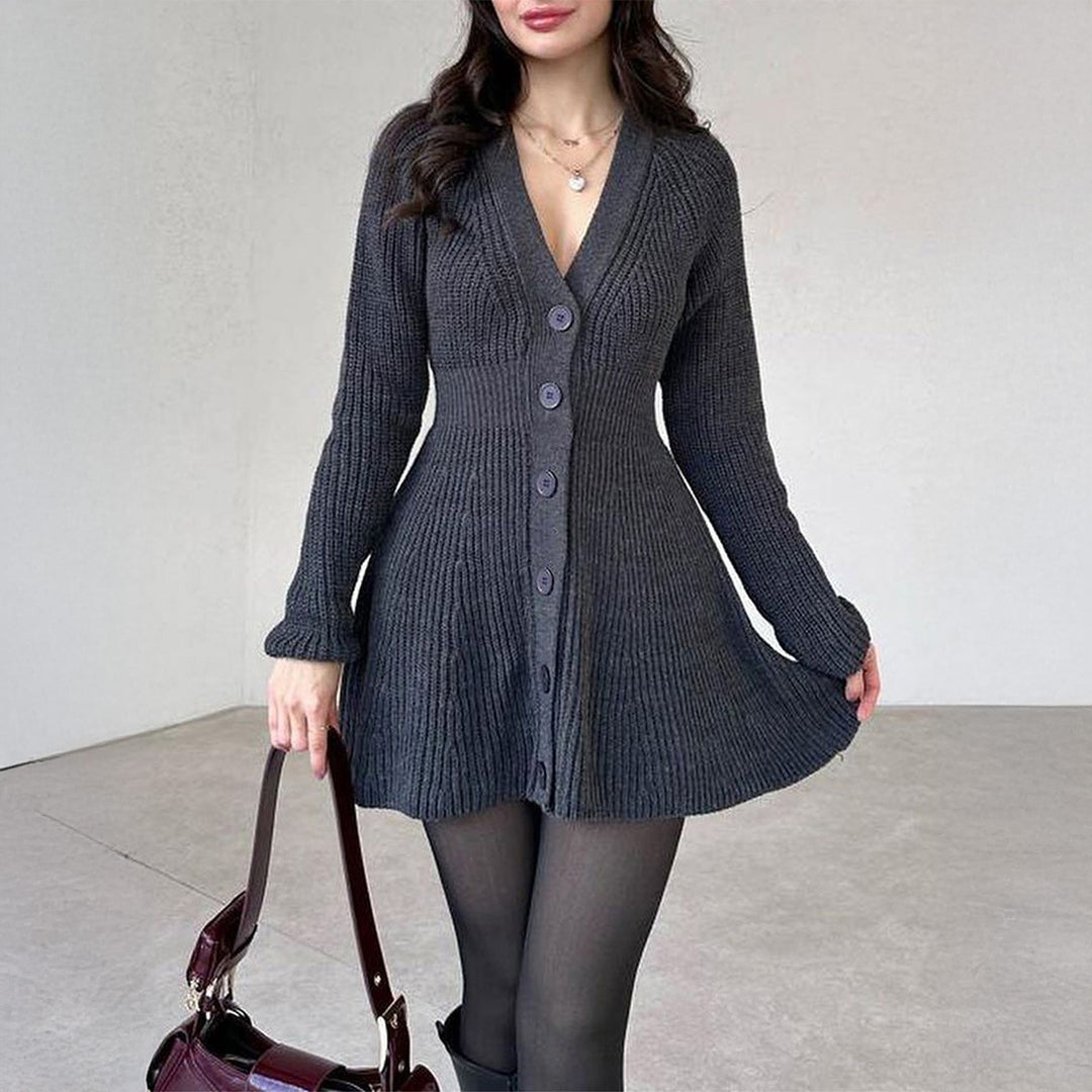 Damen nan tailliertes Strickkleid mit durchgehender Knopfleiste, V‑Ausschnitt und ausgestelltem A‑Linien‑Rock Shop Nory