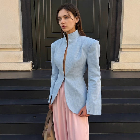 Damen taillierter Stehkragen-Blazer mit verdecktem Hakenverschluss und geschwungenem Saum Shop Nory