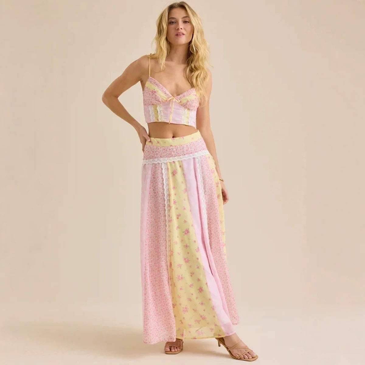 Damen nan romantisches Crop-Top mit Spaghettiträgern und gestuftem Patchwork-Maxirock Shopnory