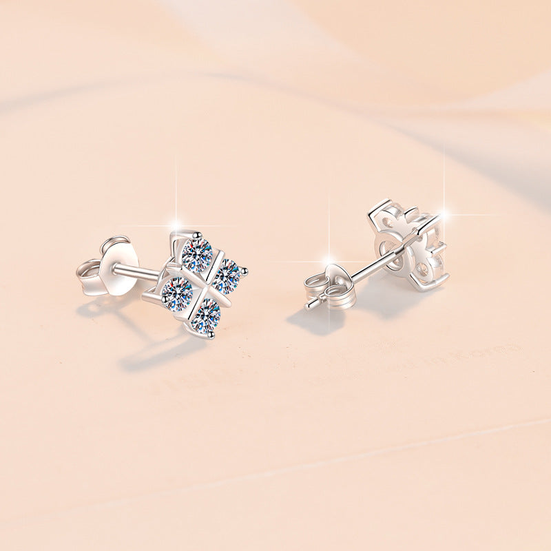 Damen Ohrstecker mit funkelndem Zirkonia-Design Shop Nory
