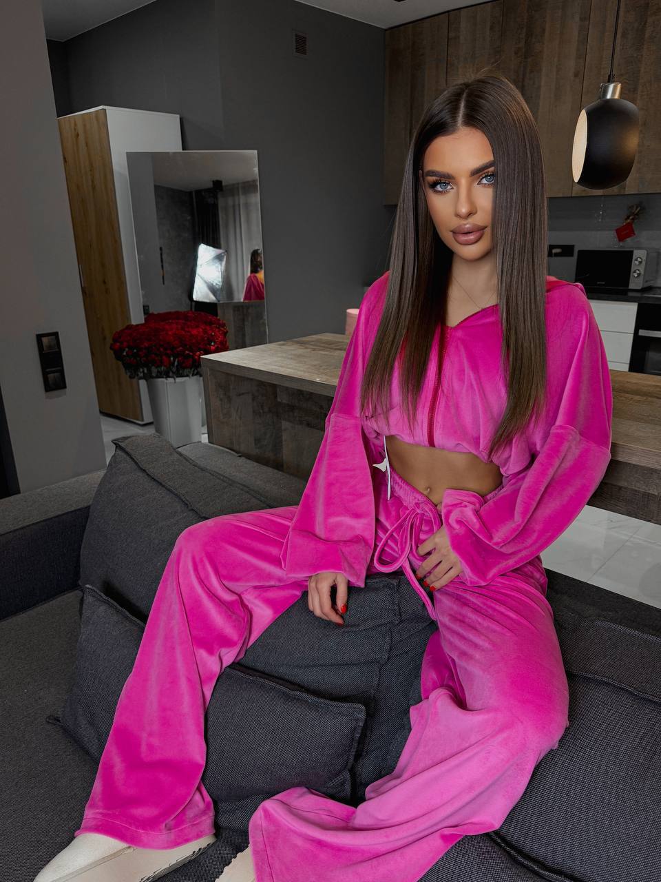 Damen luxuriöses Velours-Cropped-Hoodie und High-Waist Weite Jogginghose Set Shop Nory