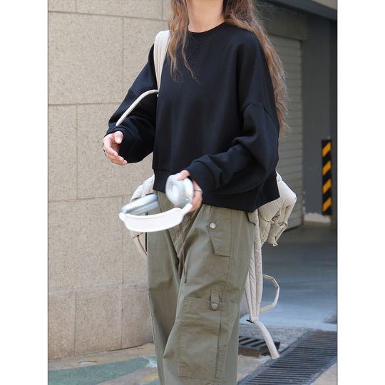 Damen Kurzes Oversize-Sweatshirt mit Raglanärmeln und Rippbündchen Shop Nory