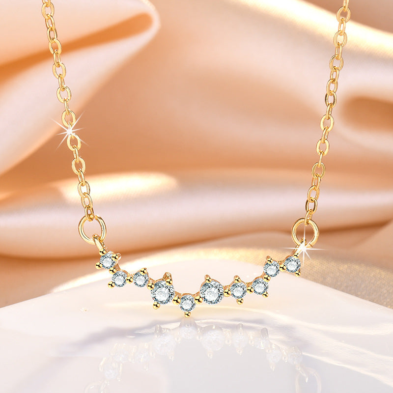 Damen Halskette mit funkelndem Zirkonia-Akzent und eleganter Verarbeitung Shop Nory