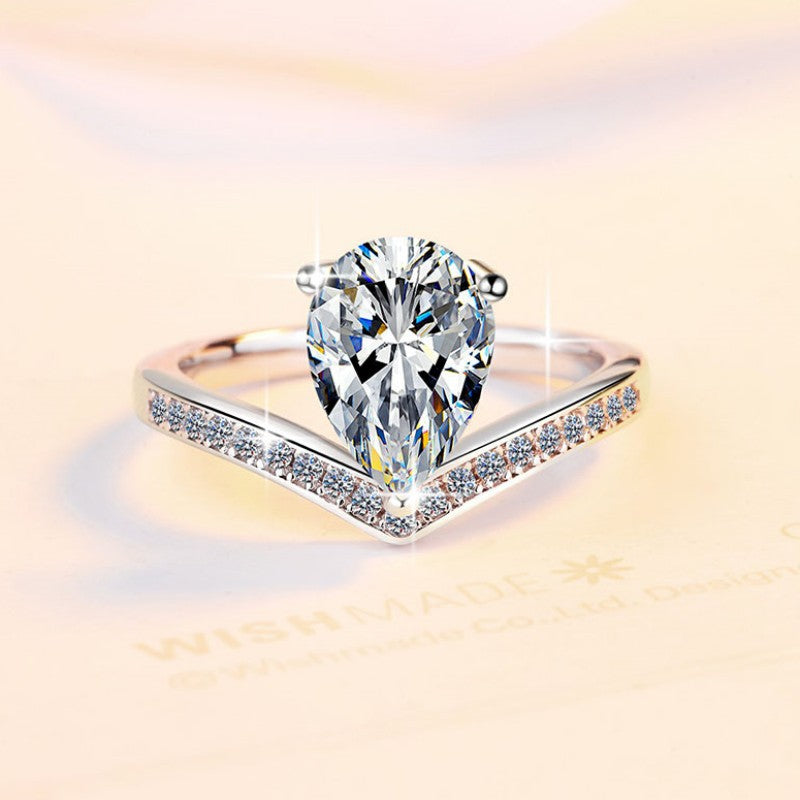 Damen Verlobungsring mit herzförmigem Zirkonia und filigranem Design Shop Nory