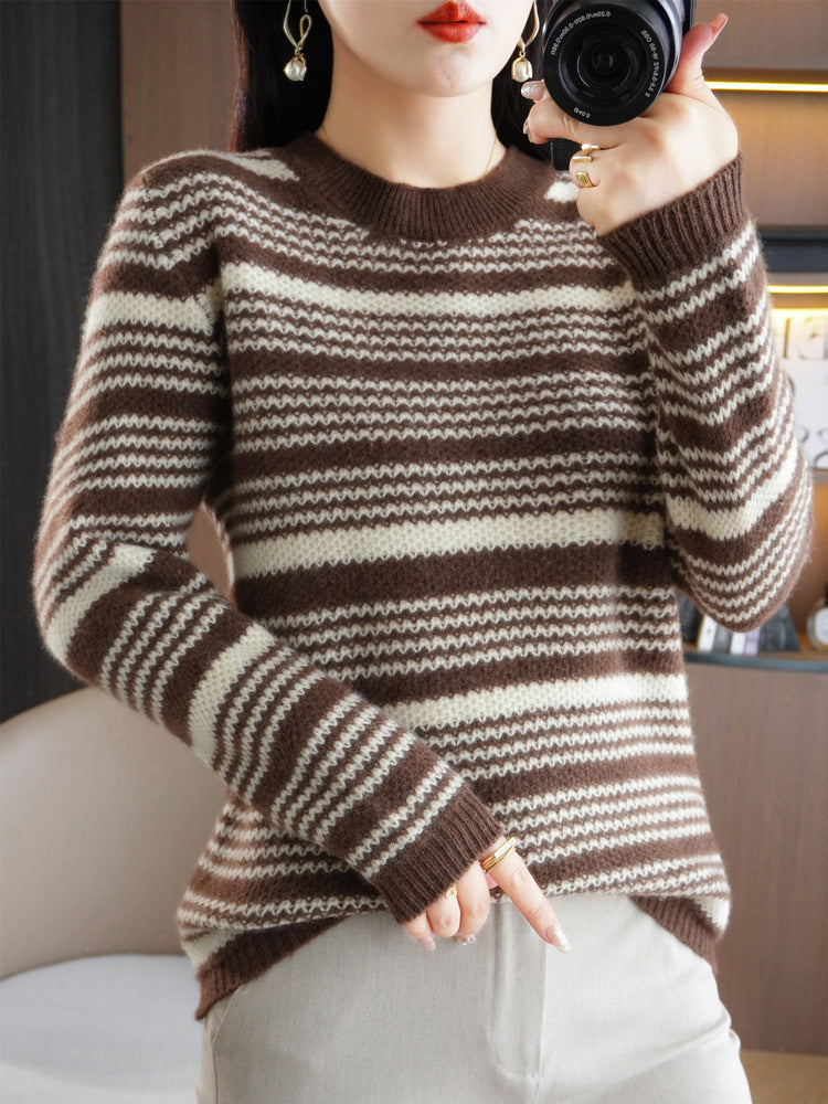 Damen Kuscheliger Streifenpullover aus Mohair‑Optik mit kastiger Passform und Rundhalsausschnitt Shop Nory
