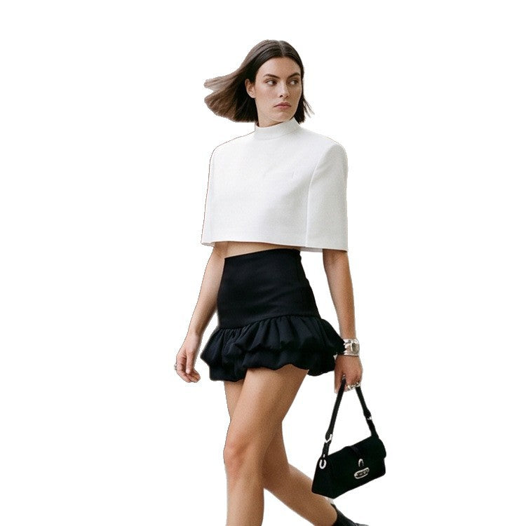Damen Kurzgeschnittenes sculpturales Cape-Top mit Stehkragen Shop Nory
